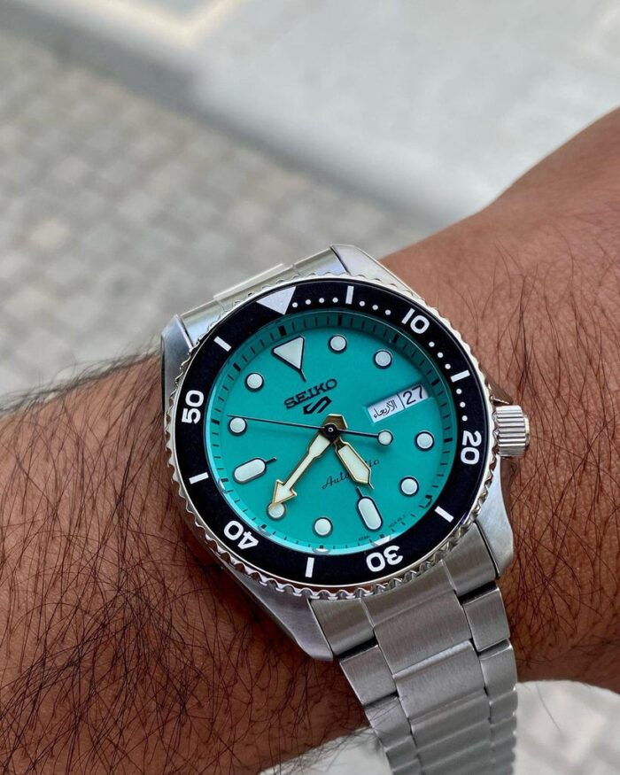 Seiko 5 Sports SKX Midi Automatic Teal Dial Silver Steel Strap Watch For Men - SRPK33K1 - Image 8